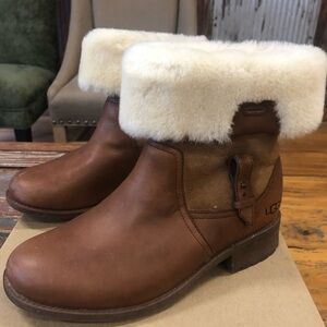 Ugg Boots Vintage In Box